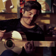 امیرعباس-احسانی-آموزش-مدرس-گیتار-فلامنکو-و-پاپ-بهترین-آموزشگاه-موسیقی-شرق-تهران-ثبت-نام-کلاس